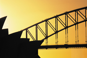 Sydneys Wahrzeichen bei Sonnenuntergang. Auf die Brücke ging's hinauf.