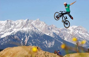 Vom 29. August bis zum 9. September findet in Saalfelden-Leogang die Mountainbike-WM statt - ein Spektakel der besonderen Art. - Foto: Saalfelden-Leogang-Touristik Vom 29. August bis zum 9. September findet in Saalfelden-Leogang die Mountainbike-WM statt - ein Spektakel der besonderen Art. - Foto: Saalfelden-Leogang-Touristik