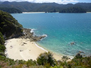 Der Abel Tasman National Park mit seinen traumhaften Stränden liegt im Norden der neuseeländischen Südinsel. Foto: Kathrin Ferkau