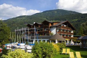 Nobelherberge mit eigenem Hafen – das Romantik Hotel Seefischer machts möglich.