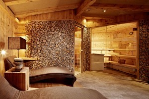 Der große Saunabereich befindet sich im zweiten Stock. - Foto: Hotel Berghof. 