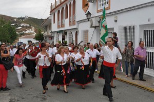 Diese Verdiales-Gruppe kommt aus dem Nachbarort Comares.