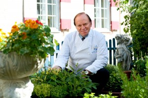 Heinz Winkler lädt zu Kochkursen in seine Residenz am Chiemsee ein. - Foto: mk Schenkenfelder