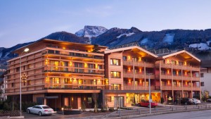 Das Hotel Post in Zell am Ziller wurde mit dem Österreichischen Umweltzeichen und dem EU Eco Label ausgezeichnet; der Skibus hält direkt vor dem Haus