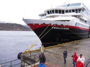 Das Hurtigruten-Schiff "MS Trollfjord". Foto: Sabine Umla-Latz