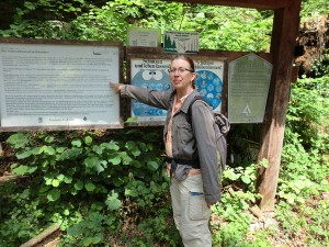 Naturparkführerin Ruth Wallmann. – Foto: Dieter Warnick  