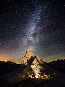 Auf dem neu angelegten „Wanderweg der Planeten“ ist man den Sternen zum Greifen nah. - Foto: Cortina Turismo