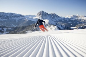 Das Grödnertal wurde für die vorbildliche Entwicklung des Pisten-und Liftesystems und der Schneeproduktion mit einem Award ausgezeichnet. - Foto: Val Gardena Gröden Marketing