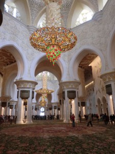 Das Innere der Weißen Moschee ist an Prunk nicht zu überbieten. - Foto: Dieter Warnick