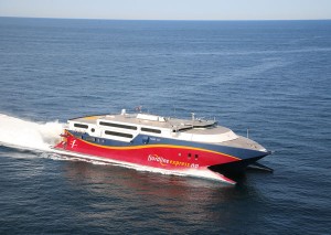 In nur knapp über zwei Stunden geht es vom Kontinent über das Wasser nach Norwegen. - Foto: Fjord Line