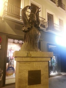 Statue Flamenco-Tänzerin in Sevilla. Foto: Kraus