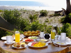 Frühstück mit Meerblick.