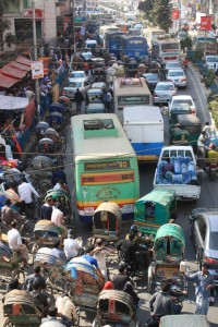 Der Verkehr in Dhaka.