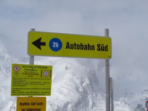 Die Piste „Autobahn Süd“ führt vom südlichsten Punkt des Skigebietes, dem Gamskarlift, hinunter zum Schaidberg. – Foto: Dieter Warnick