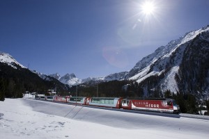 Unter dem Motto „Viva la Grischa“ erleben Gäste des berühmten Glacier Express vom 12. März bis 4. Mai die Bündner Wochen. - Foto: Rhätische Bahn