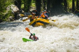 Raftingtour auf dem Roaring Fork River. - Foto: RedMtmProductions