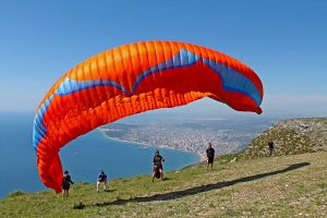 Paragliden in Albanien ist mit Sicherheit keine alltägliche Angelegenheit. - Foto: DR