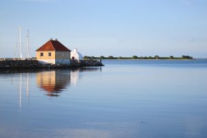Eine so spiegelglatte Wasseroberfläche bekommen wir nur selten zu sehen.