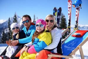 Allen Grund fröhlich zu sein haben Familien, die sich entschlossen haben, in St. Johann Alpendorf ihren Urlaub zu verbingen. - Foto: Tourismusregion Sankt Johann-Alpendorf