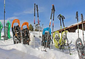 Wer mit den Schneeschuhen unterwegs ist, der hat sich auch eine Pause verdient. - Foto: Outdoor Club