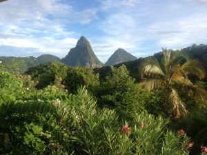 Ein magischer Anblick: Der Gros und der Petit Piton sind die Wahrzeichen Saint Lucias. 