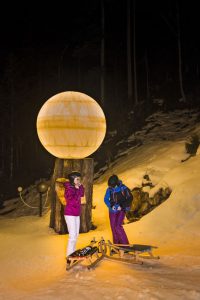 Drei der vier Schlittenabfahrten in der Ferienregion Wilder Kaiser werden beschneit, so auch die Söller "Mondrodelbahn". - Foto: TVB Wilder Kaiser / Peter von Felbert