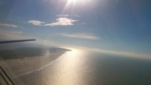 Außer Spiekeroog haben alle ostfriesischen Inseln einen Flughafen und können vom Festland angeflogen werden. - Foto: Birte Kreiz