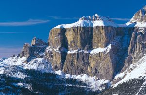 Die Sellagruppe, oder einfach Sella, ist ein plateauförmiger Bergstock. Sie befindet sich zu Teilen in Südtirol, im Trentino und in Venetien. Höchster Gipfel der Gruppe ist der Piz Boè mit 3152 Metern.