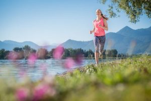 Die Chiemsee-Gesundheitswoche steht unter dem Motto "JederTag hat (s)einen Sinn - sinnvolle Tage in Prien". - Foto: Prien Marketing GmbH / Tanja Ghirardin