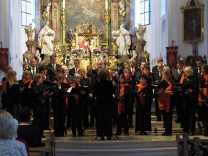 Konzert Ave Maria im Rahmen der Murnauer Kulturwoche. Der Staffelseechor Murnau hat es sich zur Aufgabe gemacht, alle Bereiche der Vokalmusik abzudecken.