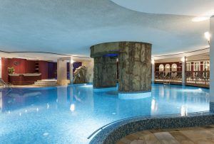 Der Wellnessbereich lässt keine Wünsche offen. - Foto: Krumers Alpin Resort & SPA