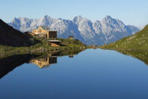 : Beste Lage: Das Wildseeloderhaus auf 1854 Metern Höhe. - Foto: Toni Niederwieser