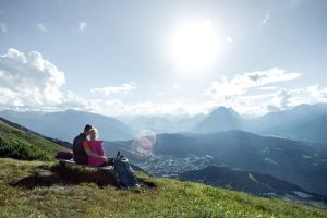 Ob auf flachen Panoramawegen oder im Hochgebirge – rund um Seefeld wird es dem Wanderer niemals langweilig. - Foto: Tourismusverband Olympiaregion Seefeld