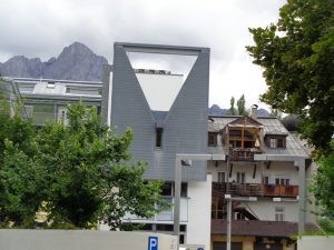 Das "Abraham-Haus" gehört zu den den wichtigsten Sehenswürdigkeiten von Lienz. - Foto: Dieter Warnick