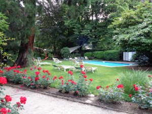 Im stimmungsvollen Ambiente des Parkhotel Laurin findet am 31. August Genussabend im Zeichen des bekannten St. Magdaleners und der guten Küche statt. – Foto: Dieter Warnick