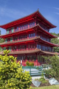 Der Chinaturm ist längst eine Art inoffizielles Wahrzeichen der Turracher Höhe geworten. Foto: Hotel Hochschober