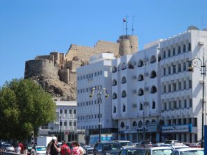 Muscat, die Hauptstadt des Omans, verspricht faszinierende Eindrücke und verbindet das Traditionelle mit der Moderne. – Foto: Dieter Warnick