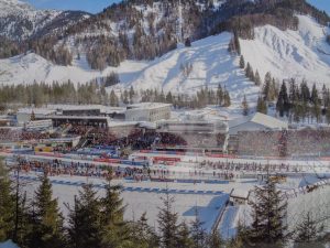 Jedes Jahr ein Publikumsrenner ist das Weltcup-Wochenende in der Biathlon-Hochburg Österreichs. - Foto: Dieter Warnick