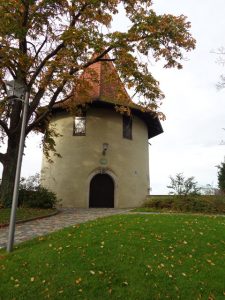 Der Pulverturm steht am westlichsten Punkt der Insel und ist Teil der Ummauerung der Stadt. – Foto: Dieter Warnick