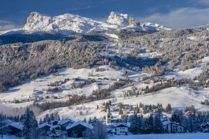 Eine gewaltige Bergkulisse: Cortina ist im Februar Austragungsort der Alpinen Ski-WM. - Foto: www.bandion.it