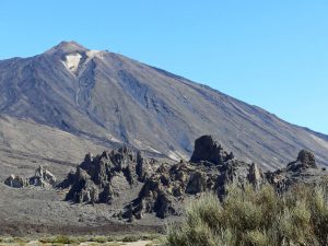 Vater Teide: mit 3718 Metern Höhe ...