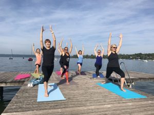 Wer fit durch den Tag kommen will, für den kann Frühsport nicht schaden. – Foto: Kunz-PR