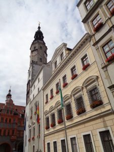 Das Alte Rathaus ist seit etwa 1350 Ort der städtischen Verwaltung. Der Rathausturm wurde Anfang des 16. Jahrhunderts aufgestockt. – Foto: Dieter Warnick