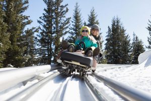 Die Sommer- und Winterrodelbahn Coaster-Schneisenfeger bietet den perfekten Rodelspass. – Foto. Andreas Kirschner