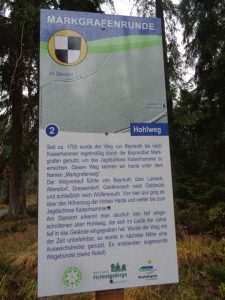 Die Markgrafenrunde, die in Wülfersreuth, einem Ortsteil von Bischofsgrün, startet und endet, ist der dritte Qualitätswanderweg der Ortsgruppe Bischofsgrün. – Foto: Dieter Warnick