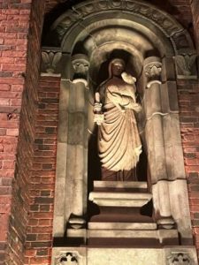Die Urakami-Kathedrale wurde 1895-1925 im neuromanischen Stil erbaut. Ihre Überreste sind heute im Atomic Bomb Museum ausgestellt. – Foto: Hans Nagel