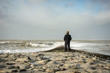 Herbstspaziergang an der Nordsee: Einfach mal den Blick schweifen lassen. – Foto: Kees van Surksum